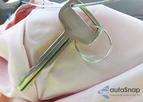 1997 Toyota Corolla Dx from USA, damaged, VIN 2T1BB02E8VC187643